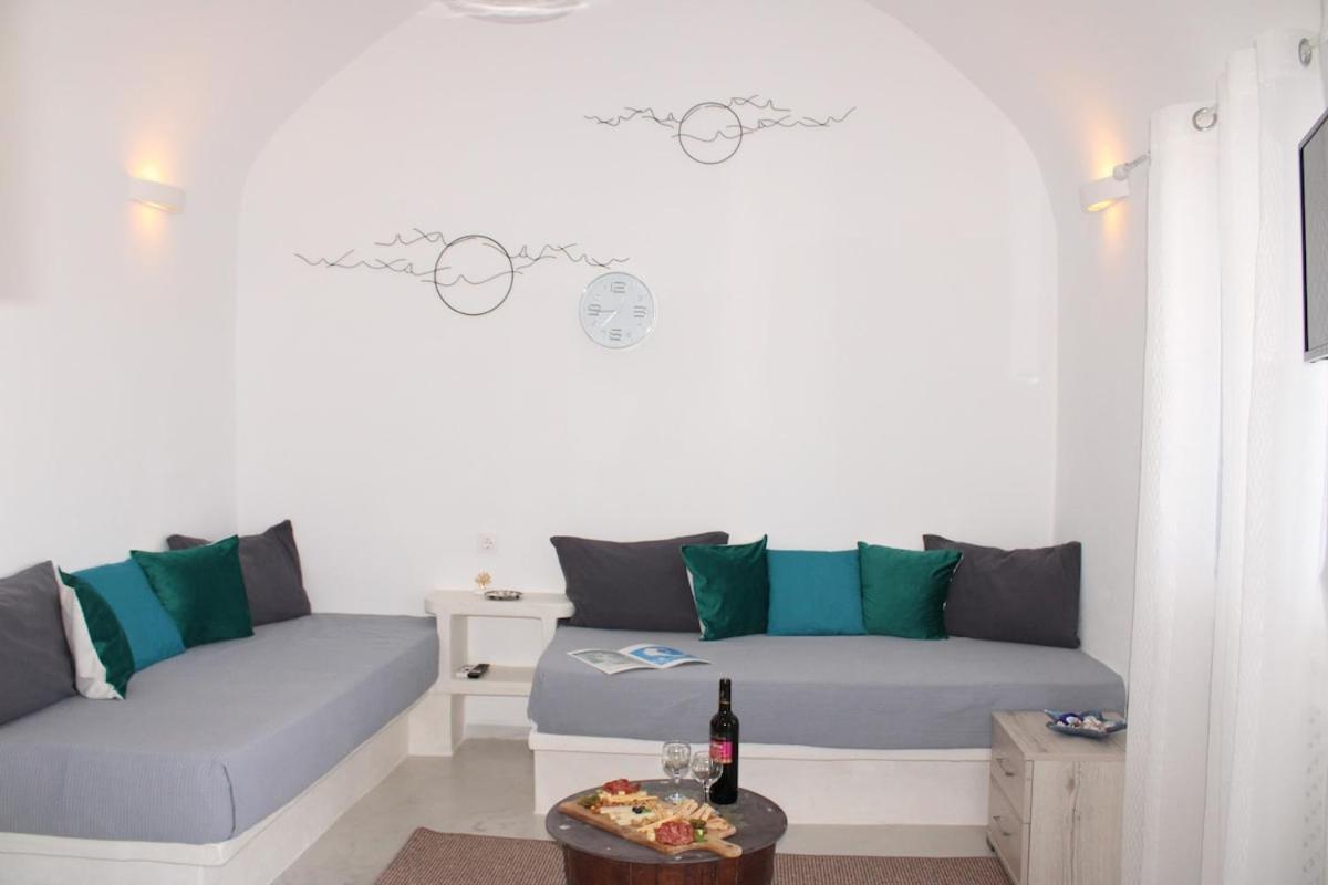 Villa Solasta #1 With Jacuzzi In Santorini Akrotírion Exterior foto